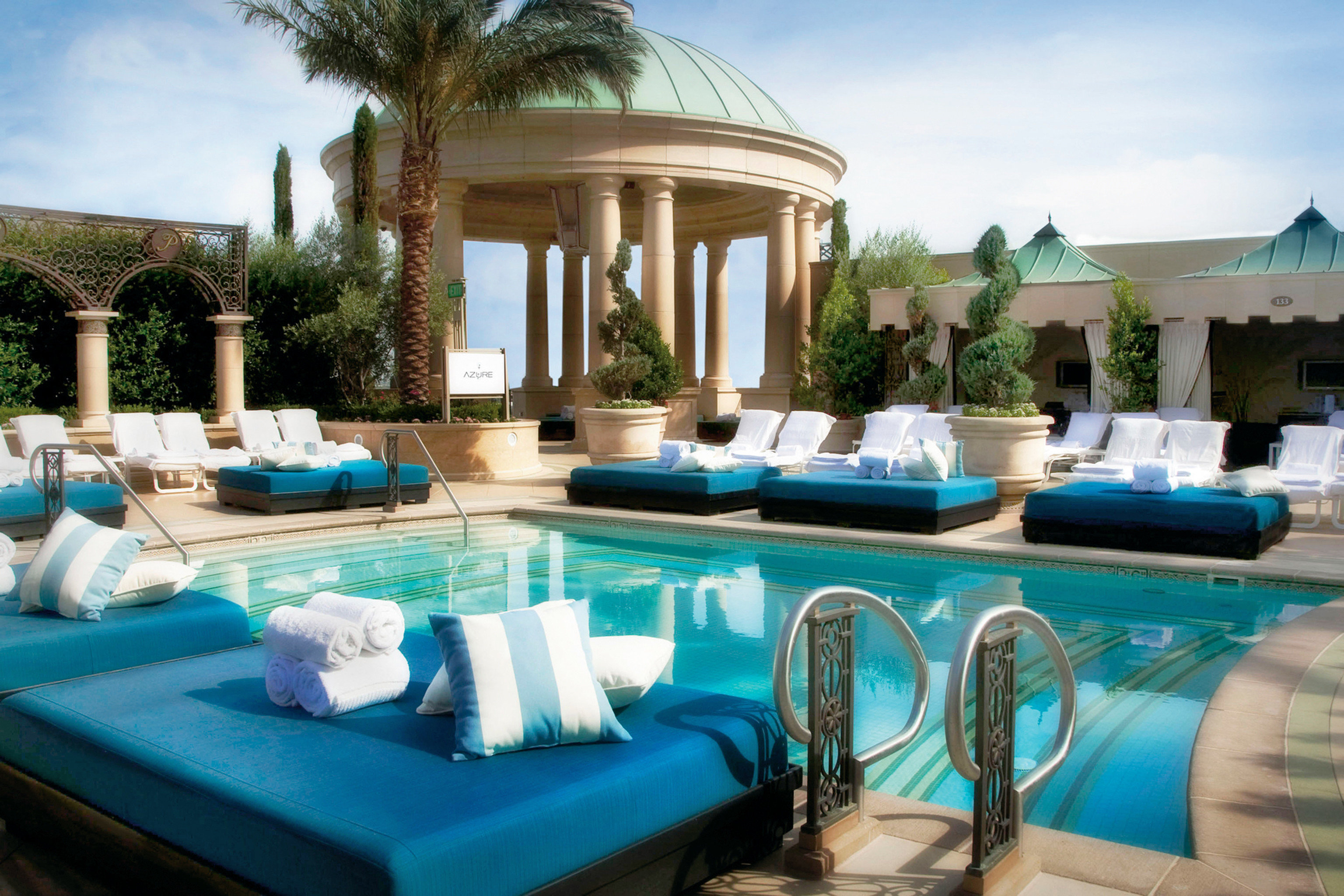 Luxurious Las Vegas Pools